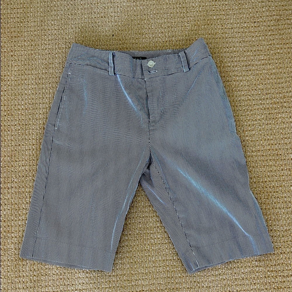 Ralph Lauren Women’s Blue and White Cord Bermuda Length Shorts. Sz 2P